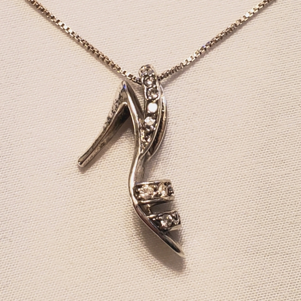 High Heel Cinderella Strap Sandle Pendant Necklace